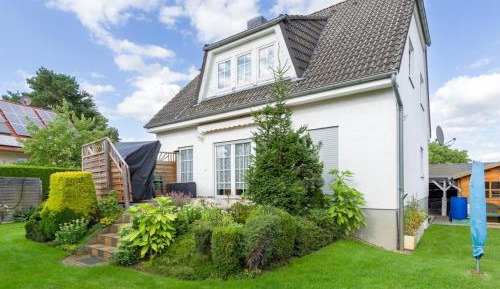 Three-Bedroom Holiday Home 