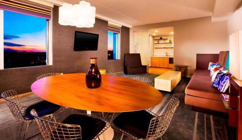 1 Bedroom Suite, 1 King