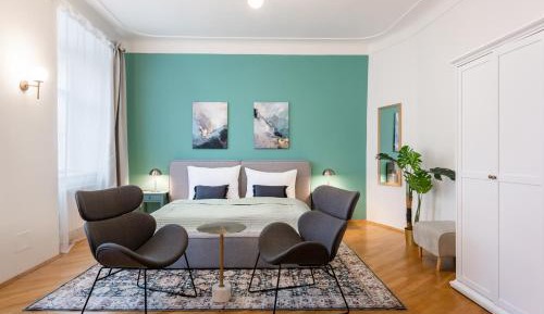 Four-Bedroom Luxury Apartment