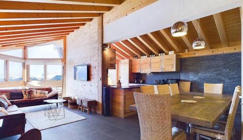 Apartment (10 Adults)