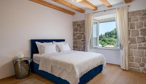 Deluxe Double or Twin Room with Sea View