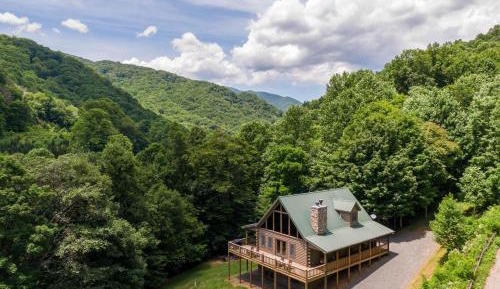 Five-Bedroom Holiday Home