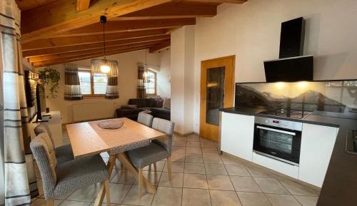 One-Bedroom Apartment with View