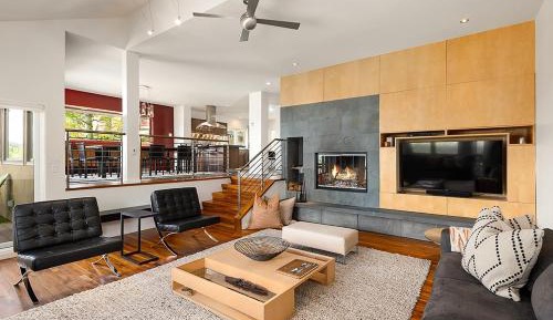 Four-Bedroom Holiday Home