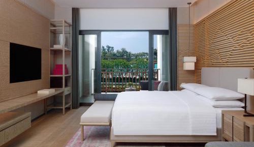 King Room with Balcony