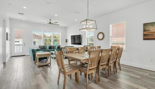 Six-Bedroom Holiday Home