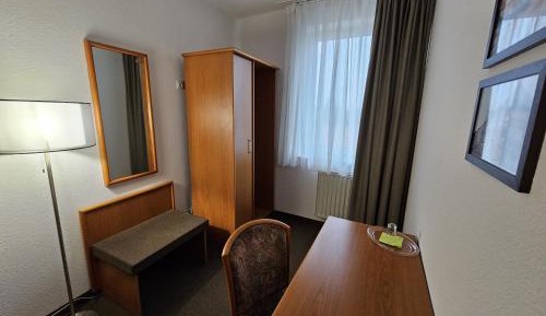 Single Room with Private Bathroom