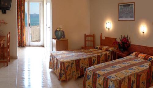 Triple Room (3 Adults)