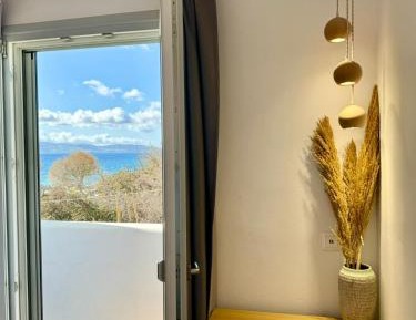 Deluxe Suite with Sea View