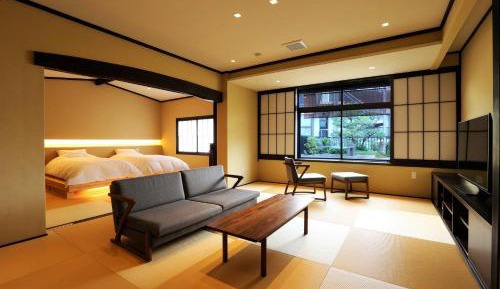 Suite with Garden View