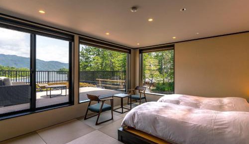 Deluxe Twin Room with Sea View