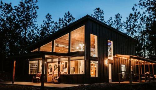Three-Bedroom Holiday Home 