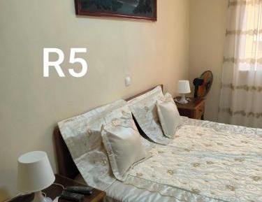 Standard Double Room with Shared Bathroom