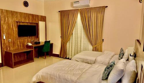 Deluxe Twin Room