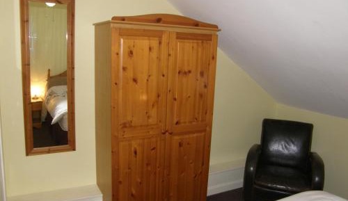 Single Room with Private Bathroom