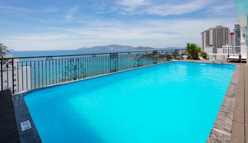 King Suite with Ocean View