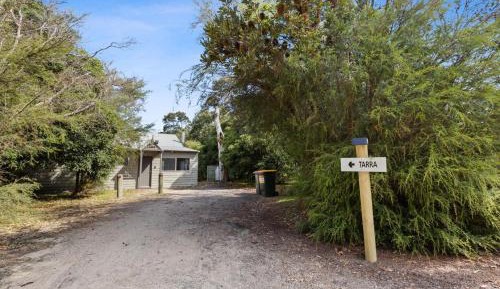 Three-Bedroom Holiday Home 