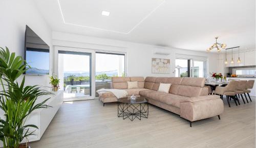 Four-Bedroom Holiday Home