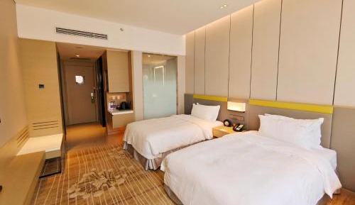 High Floor Standard Twin Room