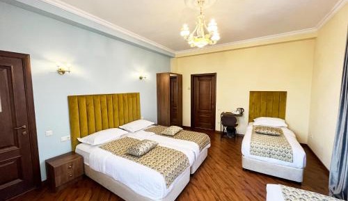 Classic Quadruple Room