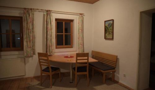 Family Room with Garden View