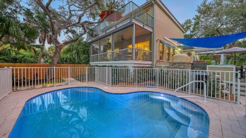 Three-Bedroom Holiday Home 