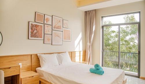 Deluxe Double Room with Balcony