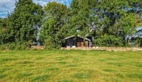 One-Bedroom Holiday Home