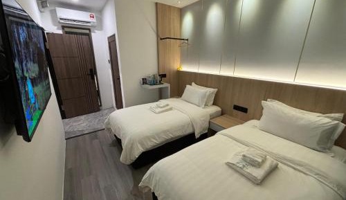 Standard Twin Room