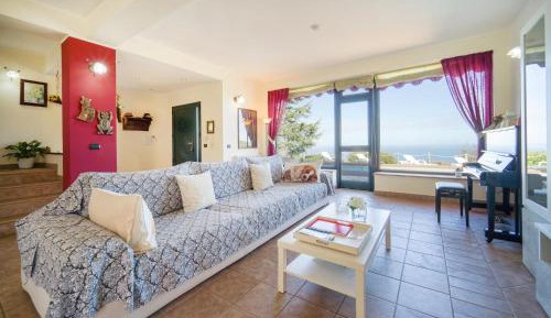 Four-Bedroom Holiday Home