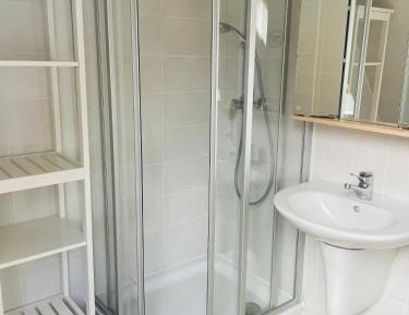 Single Room with Shared Bathroom