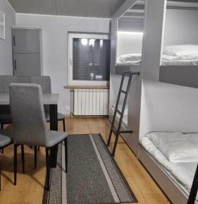 Economy Triple Room