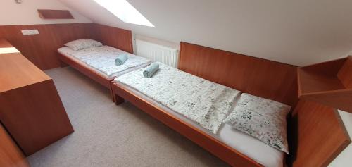 Two-Bedroom Deluxe Apartment