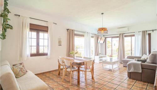 Three-Bedroom Holiday Home 