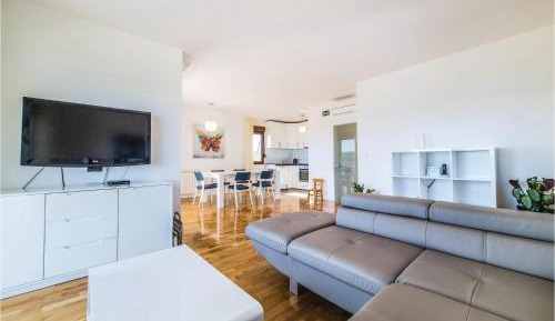 Five-Bedroom Holiday Home