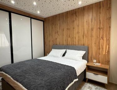 Two-Bedroom Deluxe Apartment with Balcony