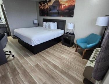King Room - Non-Smoking