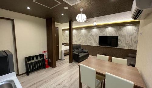 Deluxe Family Suite