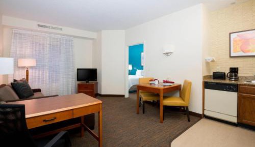 One-Bedroom Queen Suite with Sofa Bed