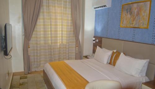 Standard Suite