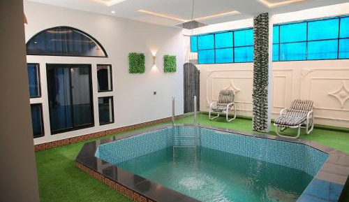 Single Room with Pool View