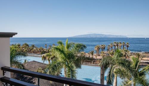 Deluxe Front Sea View