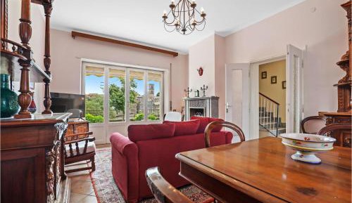 Three-Bedroom Holiday Home 