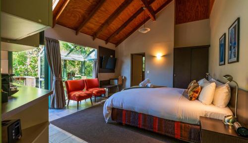 Tree Lodge