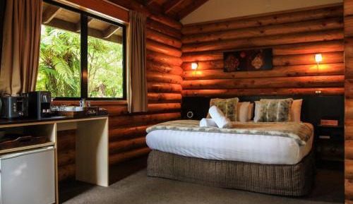 Tree Hut