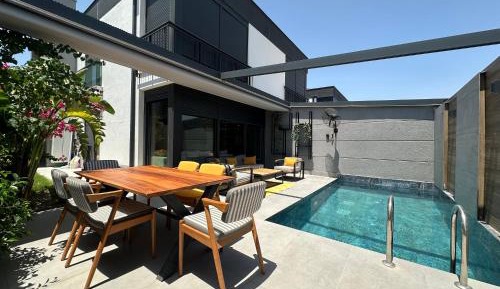 Deluxe Villa