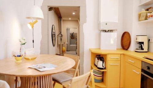 One-Bedroom Apartment with Balcony