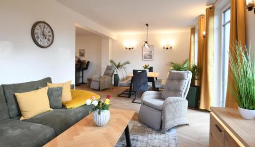 Three-Bedroom Holiday Home 