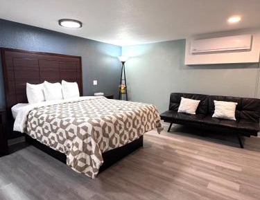 One-Bedroom Family Apartment