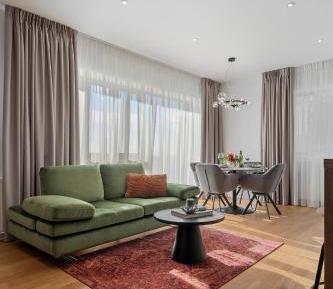 Deluxe Two-Bedroom Apartment with Garden View